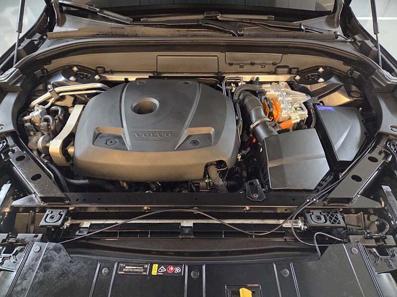 Volvo  T8 AWD 플러그-인 하이브리드