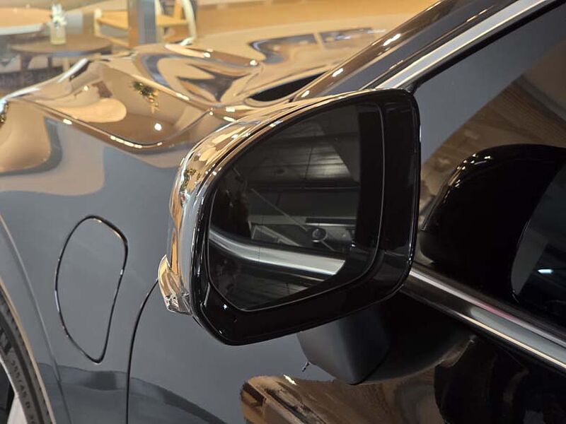 Volvo  T8 AWD 플러그-인 하이브리드