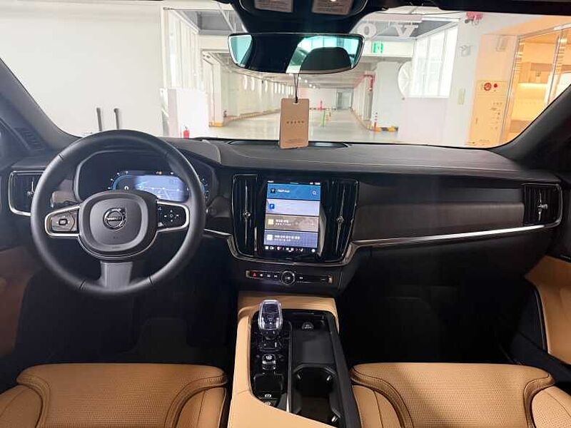 Volvo Ultra, B5 AWD 브라이트