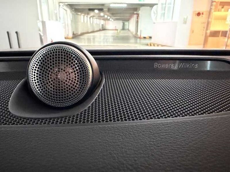 Volvo Ultra, B5 AWD 브라이트