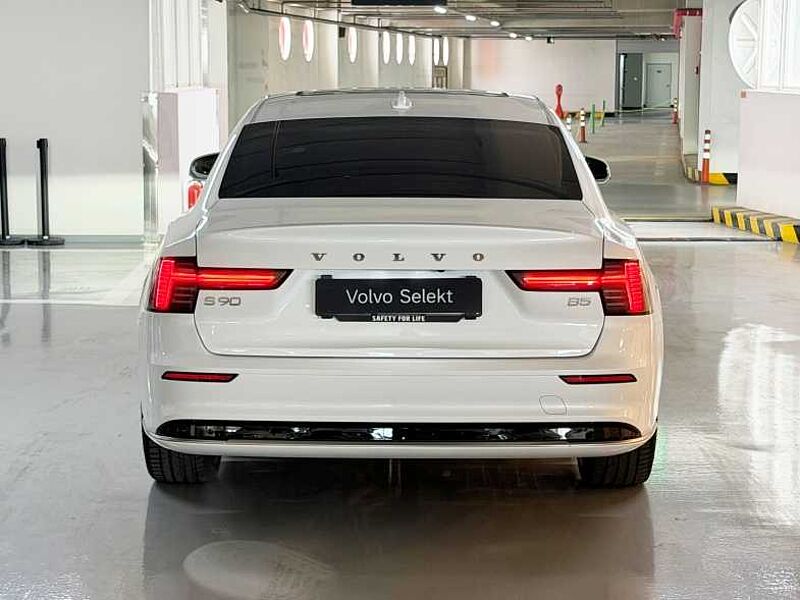 Volvo  Ultra, B5 마일드 하이브리드, 브라이트