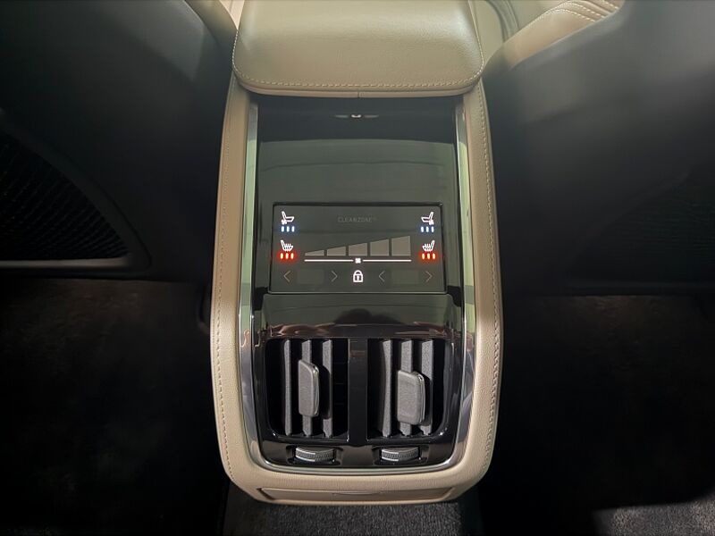 Volvo  Ultra, B5 마일드 하이브리드, 브라이트