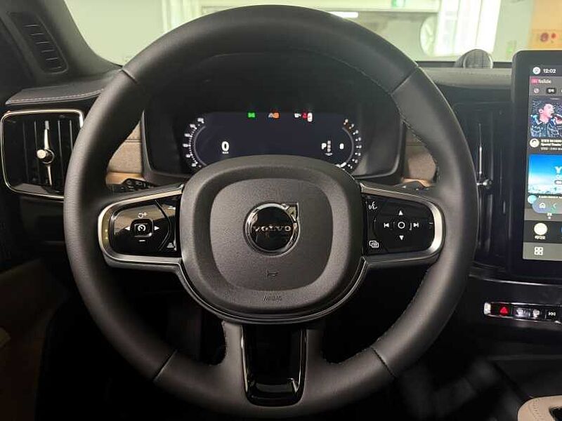 Volvo  Ultra, B5 마일드 하이브리드, 브라이트