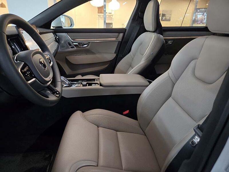 Volvo  Ultra, B5 가솔린, 브라이트