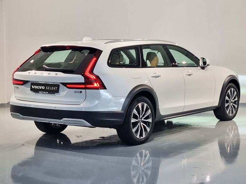 Volvo Ultra, B5 AWD