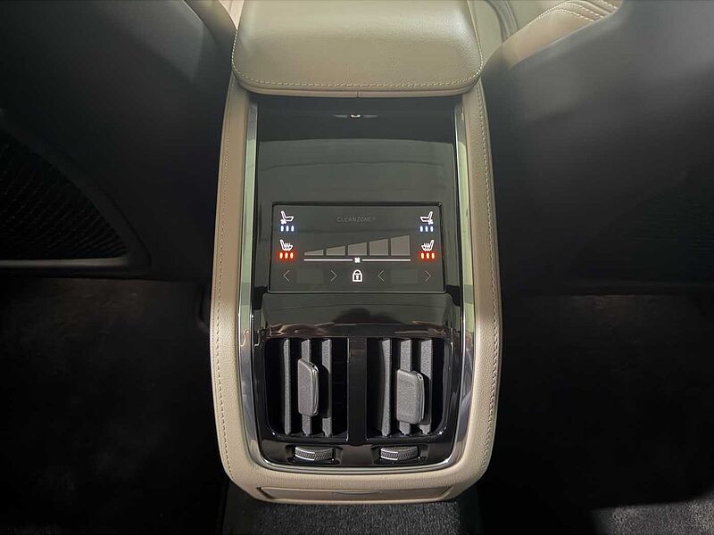 Volvo  Ultra, B5 마일드 하이브리드, 브라이트