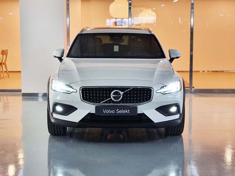 Volvo  Ultra, B5 AWD