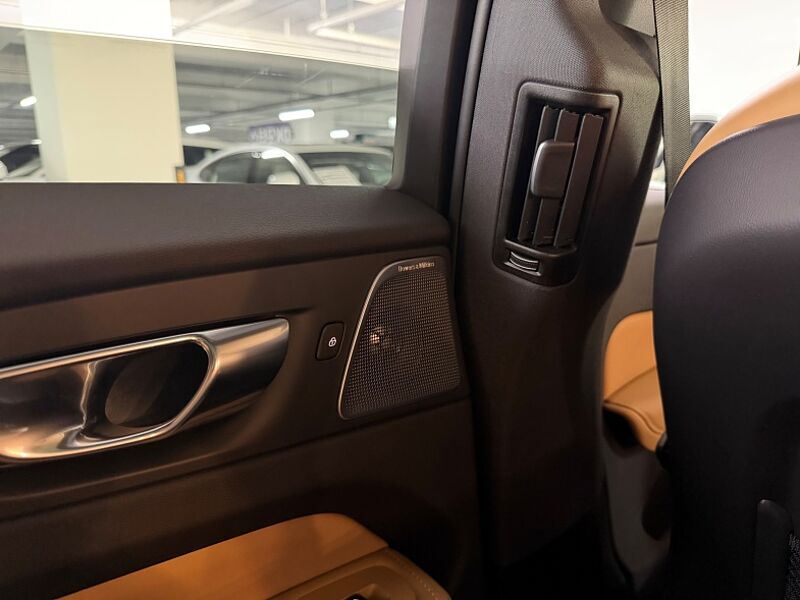 Volvo Ultra, B5 AWD 마일드 하이브리드