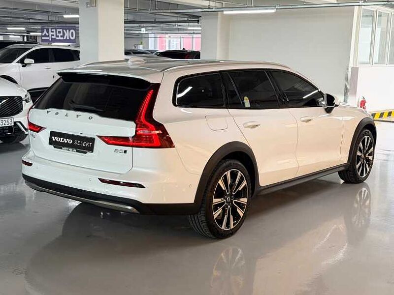 Volvo  Ultra, B5 AWD 마일드 하이브리드