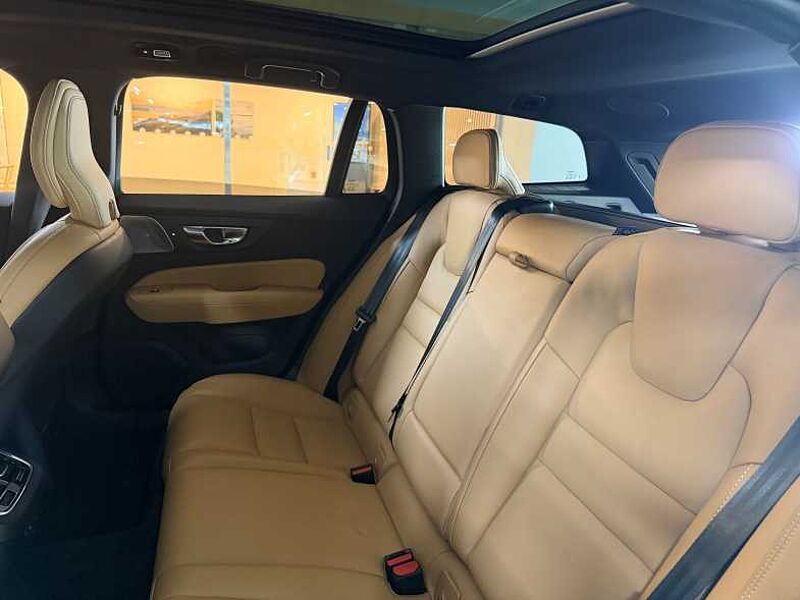 Volvo  Ultra, B5 AWD 마일드 하이브리드
