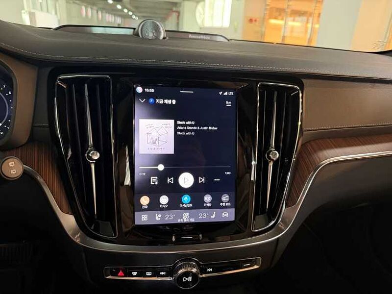Volvo  Ultra, B5 AWD 마일드 하이브리드