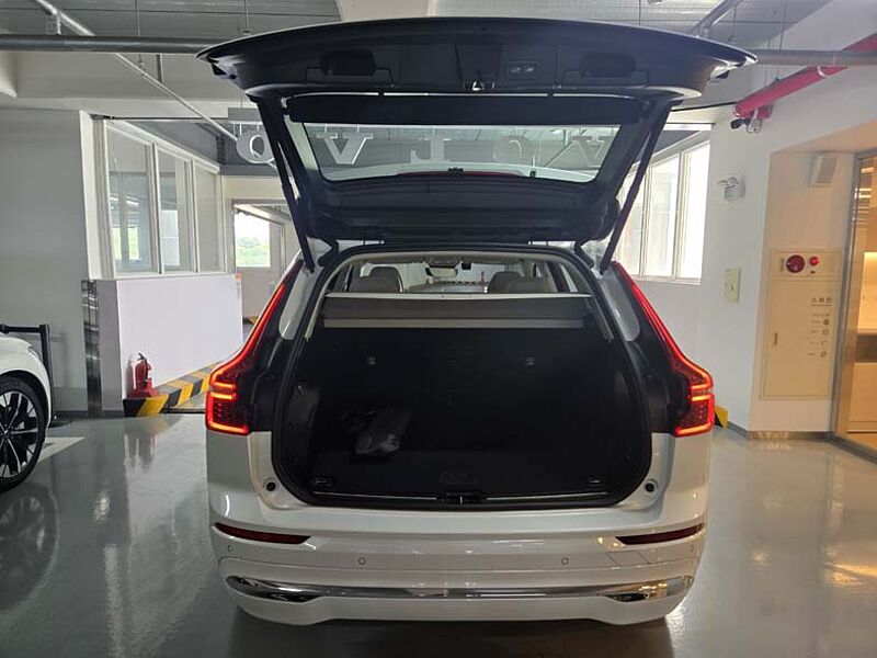 Volvo  Ultra, T8 AWD 플러그-인 하이브리드