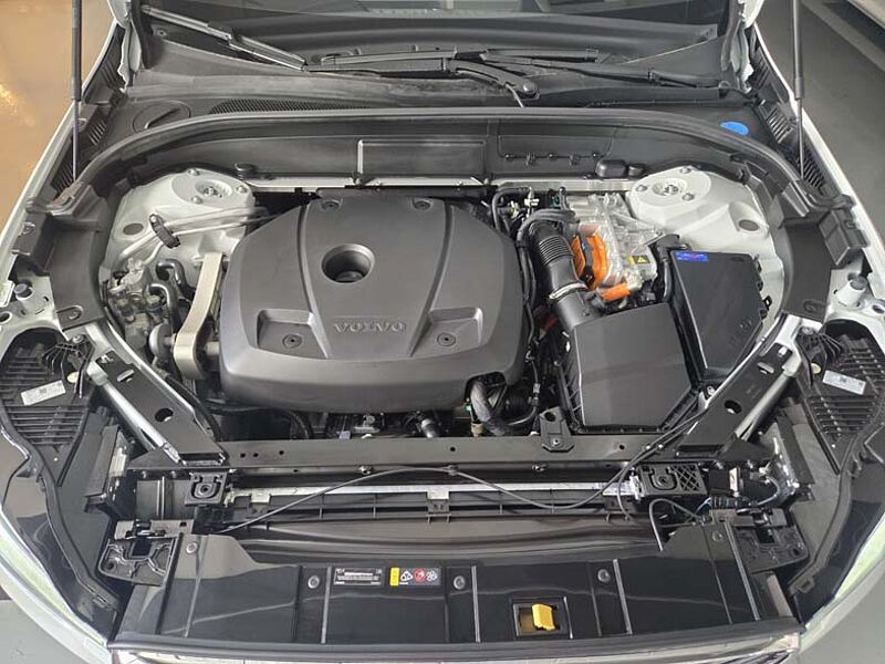 Volvo  Ultra, T8 AWD 플러그-인 하이브리드