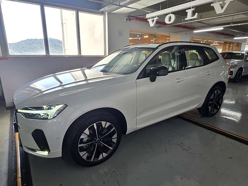 Volvo Ultra, B5 AWD 가솔린, 다크