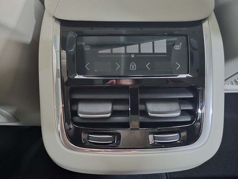 Volvo Ultra, B5 AWD 가솔린, 다크