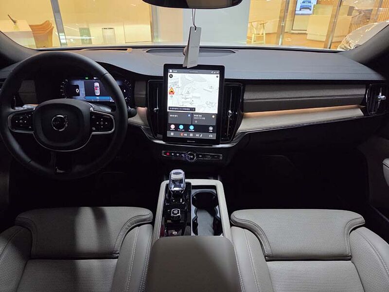 Volvo  Ultra, B5 마일드 하이브리드, 가솔린, 브라이트