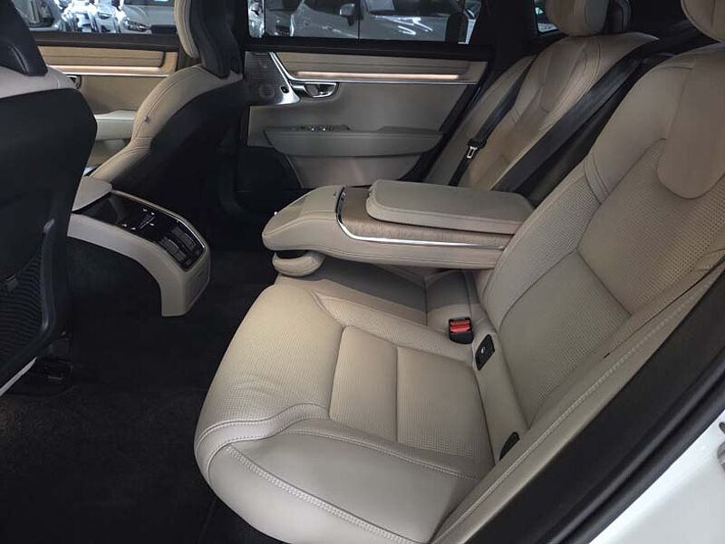 Volvo  Ultra, B5 마일드 하이브리드, 가솔린, 브라이트