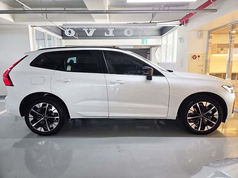 Volvo  Ultra, B5 AWD 마일드 하이브리드, 가솔린, 다크