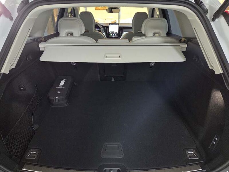 Volvo  Ultra, B5 AWD 마일드 하이브리드, 가솔린, 다크