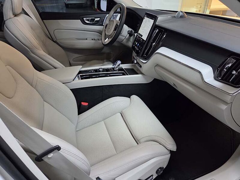 Volvo  Ultra, B5 AWD 마일드 하이브리드, 가솔린, 다크