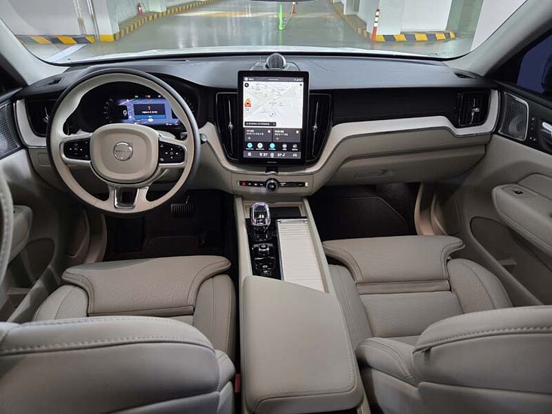 Volvo  Ultra, B5 AWD (No airsus)