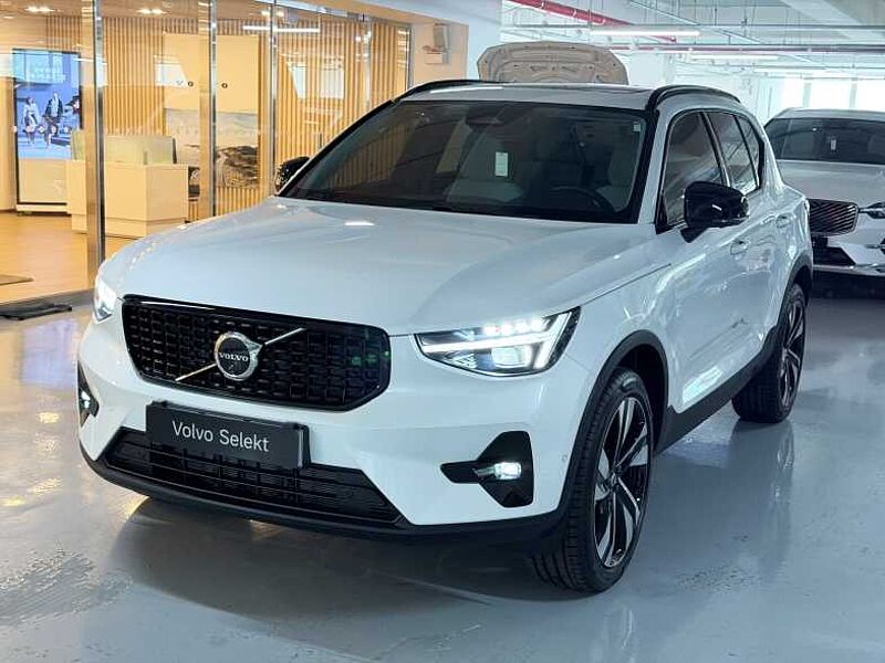 Volvo Ultra, B4 AWD, 다크