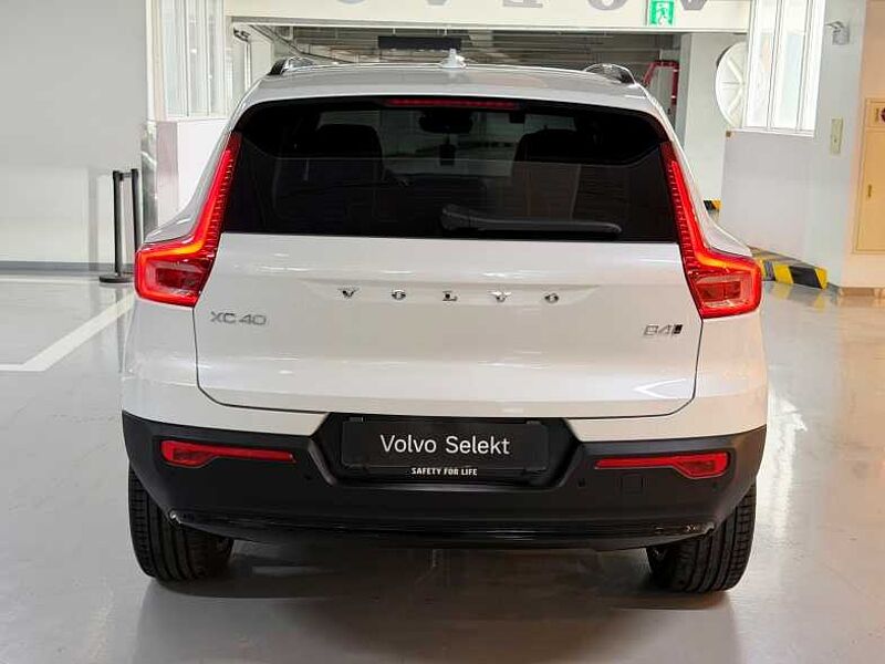 Volvo Ultra, B4 AWD, 다크