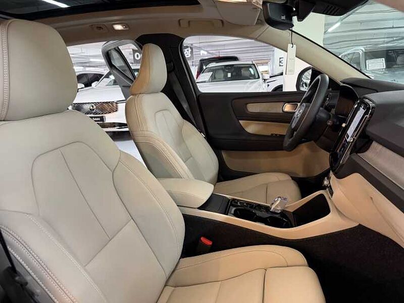 Volvo Ultra, B4 AWD, 다크