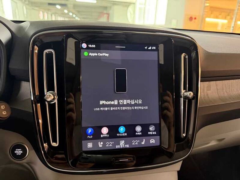 Volvo Ultra, B4 AWD, 다크