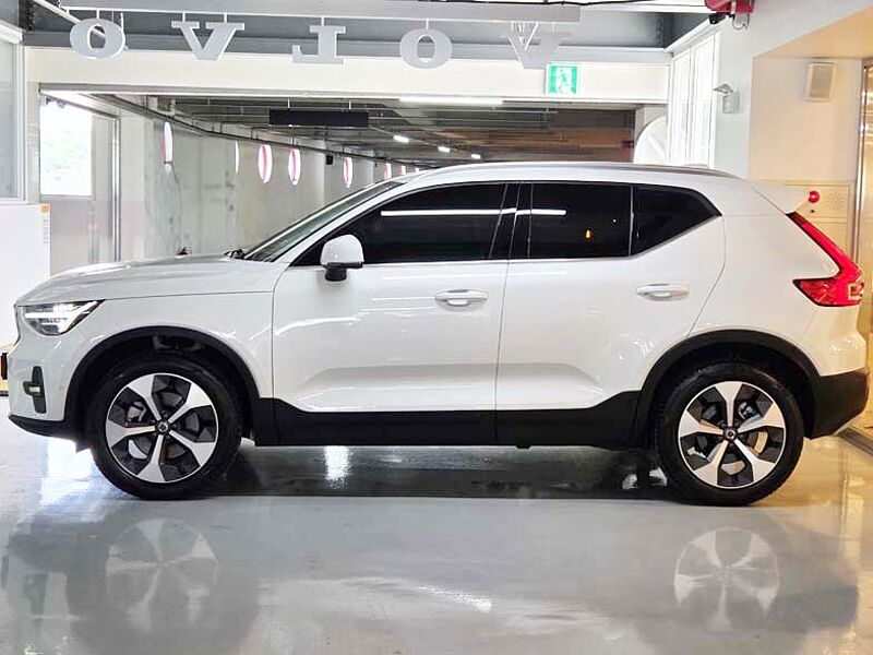Volvo Ultra, B4 AWD