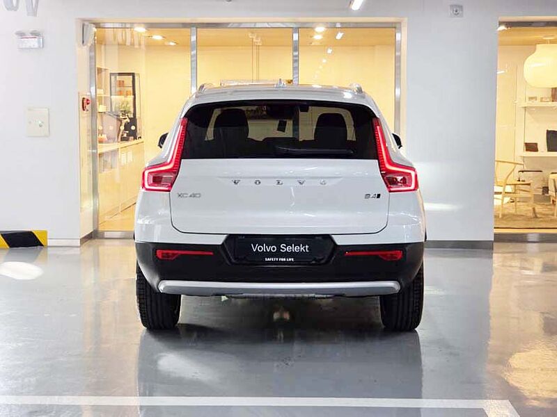 Volvo Ultra, B4 AWD