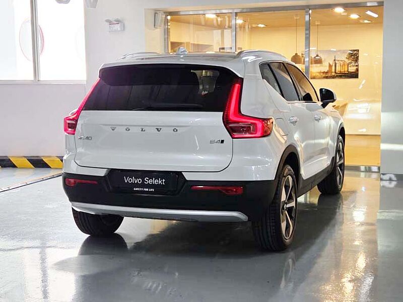 Volvo Ultra, B4 AWD