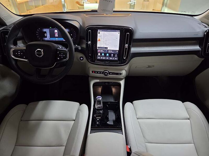 Volvo Ultra, B4 AWD