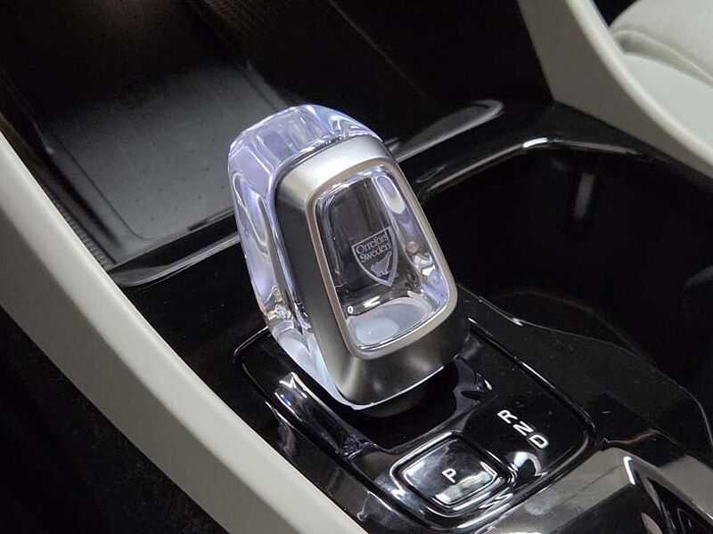 Volvo Ultra, B4 AWD