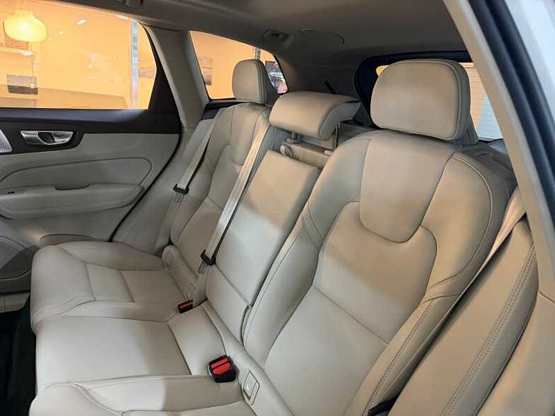 Volvo Ultra, B5 AWD