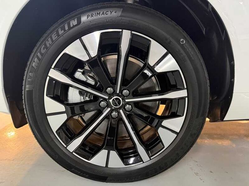 Volvo Ultra, B5 AWD