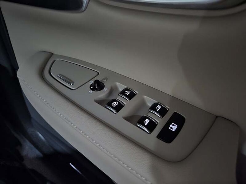 Volvo Ultra, B5 가솔린, 브라이트