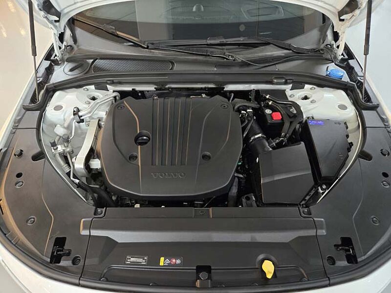 Volvo Ultra, B5 가솔린, 브라이트