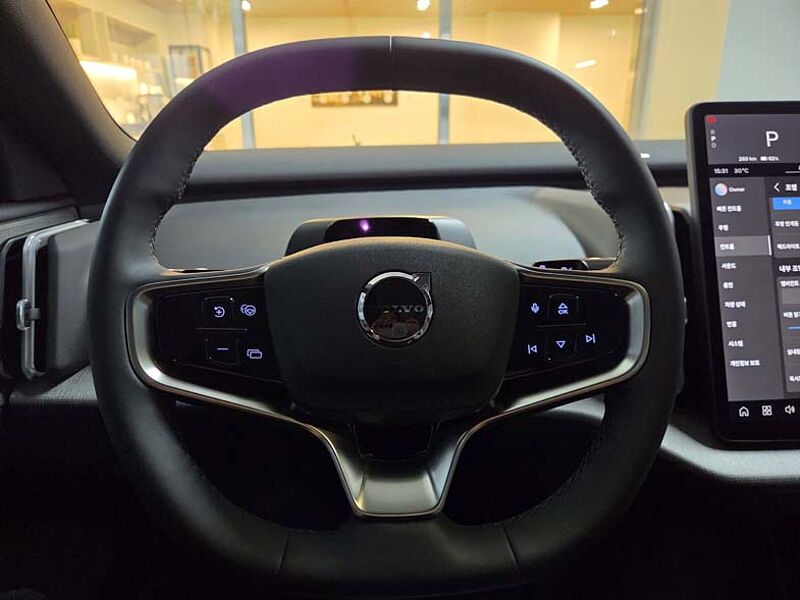 Volvo  Ultra, Twin Motor Performance,
