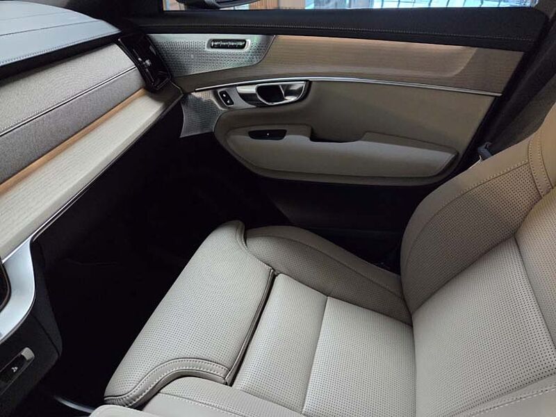 Volvo  Ultra, B6 AWD
