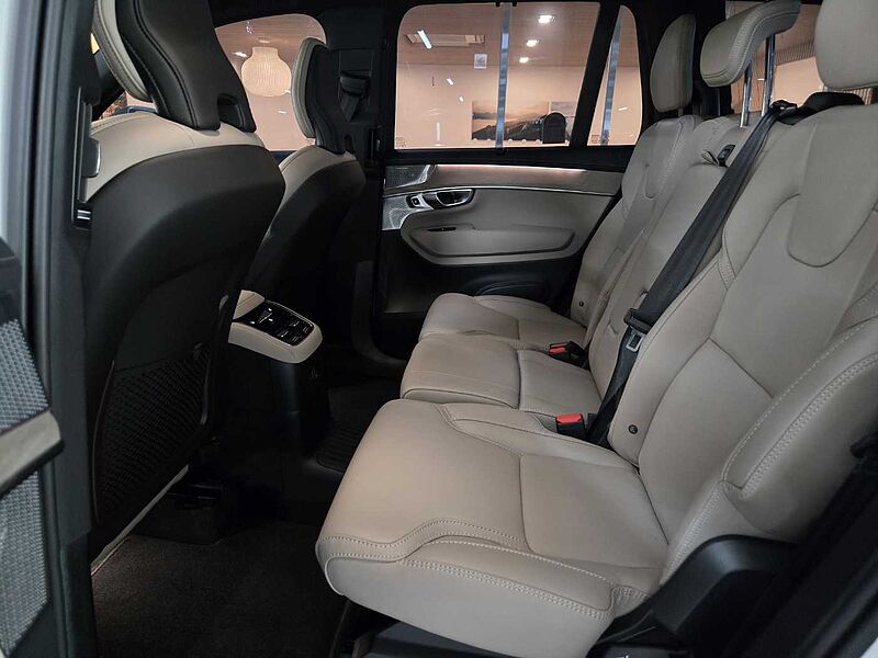 Volvo  Ultra, T8 AWD 플러그-인 하이브리드