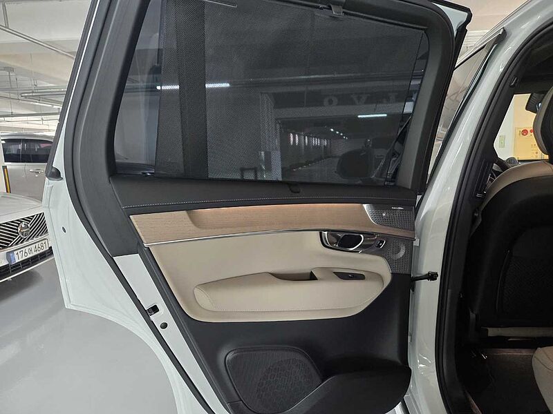 Volvo  Ultra, T8 AWD 플러그-인 하이브리드