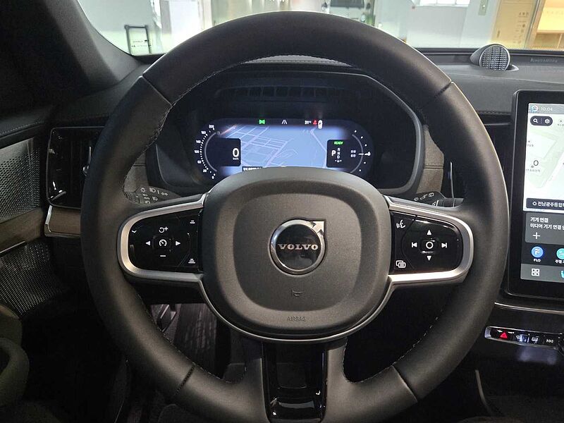 Volvo  Ultra, T8 AWD 플러그-인 하이브리드