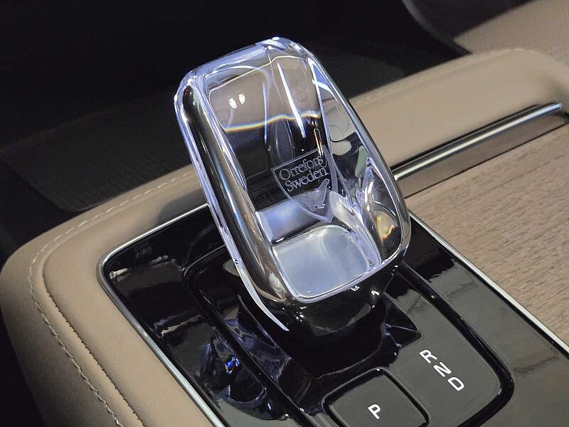 Volvo  Ultra, T8 AWD 플러그-인 하이브리드