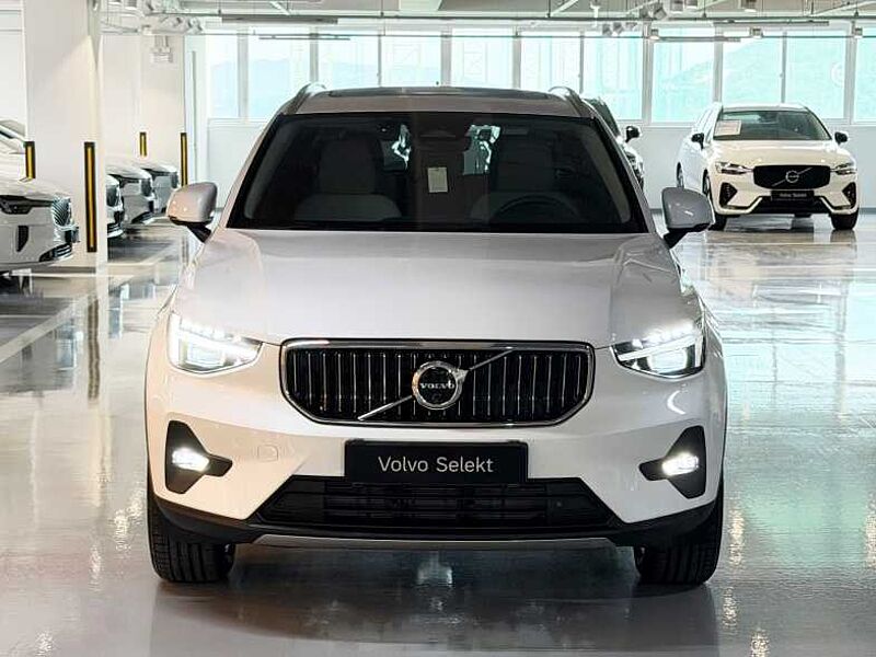 Volvo Ultra, B4 AWD