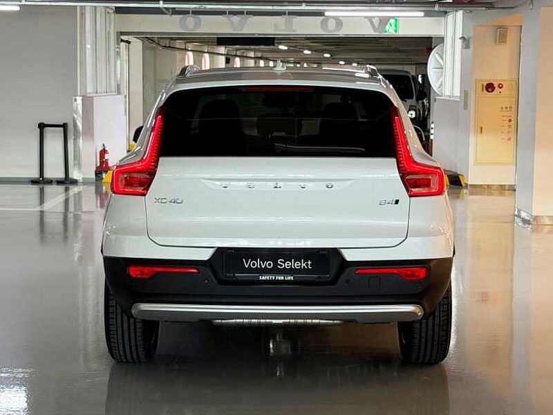 Volvo Ultra, B4 AWD