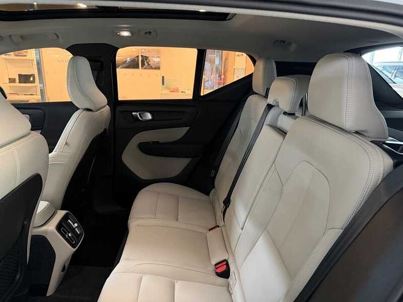 Volvo Ultra, B4 AWD