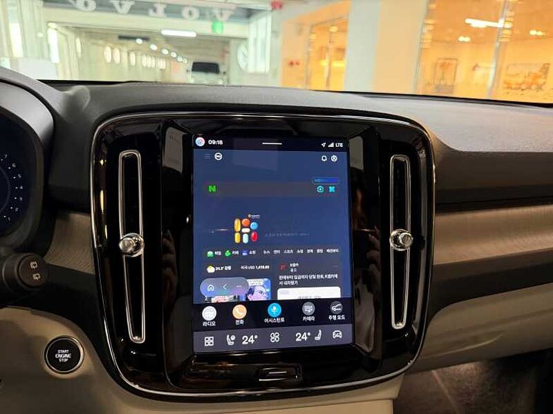 Volvo Ultra, B4 AWD