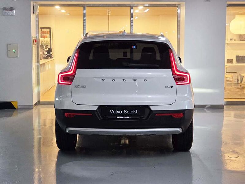 Volvo  Ultra, B4 AWD