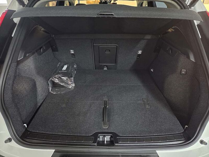 Volvo  Ultra, B4 AWD